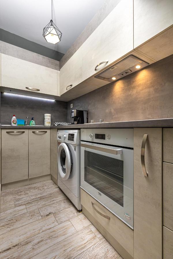 Modernly-Designed 1Bd Apartment With A Nice Terrace Plovdiv Eksteriør bilde